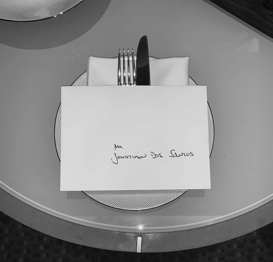 ジョナタン・ドス・サントスさんのインスタグラム写真 - (ジョナタン・ドス・サントスInstagram)「Ready for lunch.」1月11日 5時56分 - jona2santos