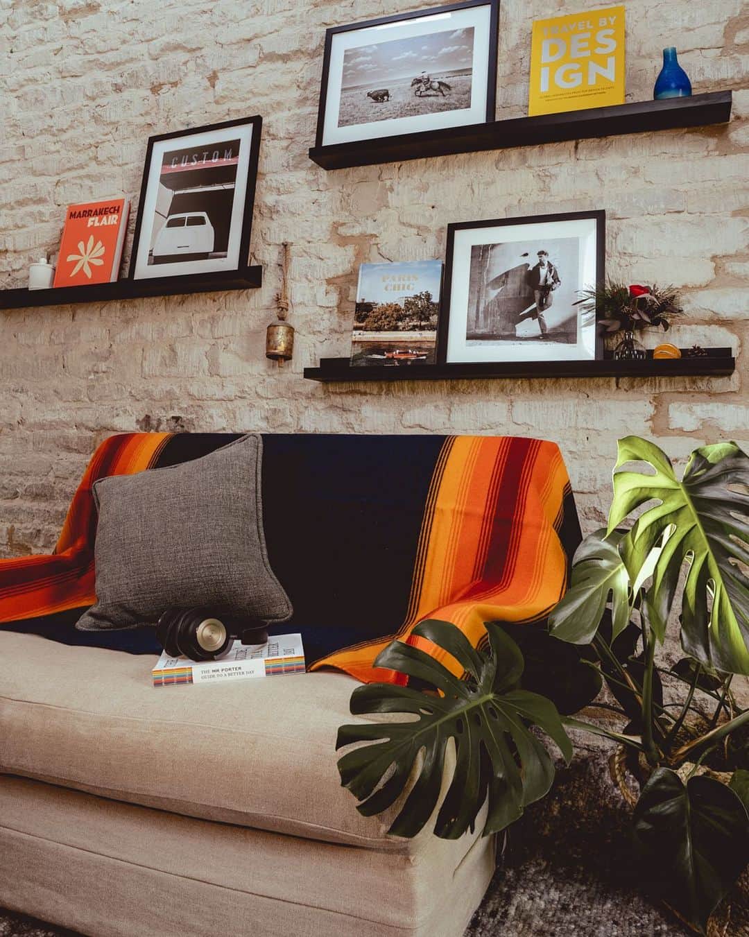 MR PORTERのインスタグラム：「More time spent inside means more time nesting. We're filling our shelves with some of our favourite pieces, available only on MR PORTER. Head to the link in bio to shop.  Shop the story: @soniceditions prints Sonic Editions - Framed 1998 George Barris' Unfinished Project Car Print, 16 x 20"" Sonic Editions - Framed 1988 George Michael Print, 16 x 16"" The Mr Porter Paperback - The MR PORTER Guide to a Better Day Paperback Book ASSOULINE - Marrakech Flair Hardcover Book」