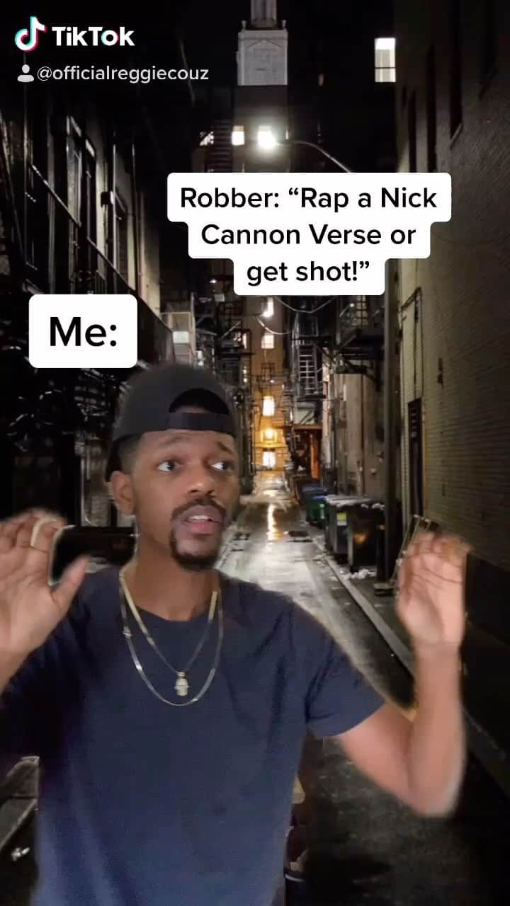 Reggie COUZのインスタグラム：「🤦🏾‍♂️🥴」