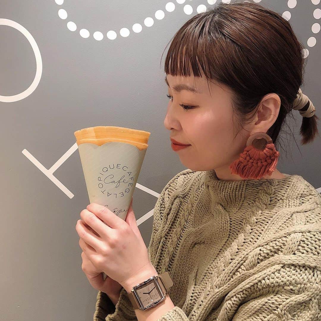 amigo.amigo.5205622さんのインスタグラム写真 - (amigo.amigo.5205622Instagram)「． ★#池袋カフェ ★  #池袋　にある#ジェラートピケカフェ  何回#リピート してるんだろ💓 @gelato_pique_cafe   仕事終わった後に#テイクアウト して 車で食べた🚗 いつも甘い系を頼むんだけど 娘がしょっぱい系を食べたいと言ったので ハムと目玉焼き、チーズなどが入ってる コンプレってメニューを 頼んだよ✨  焼きたてっていうのもあるけど すっごく美味しくてペロリと食べてしまった💓  そしてこの日つけてた #おおぶりピアス ‥ @y.s_accessory  #オーガニックコットン 使用してるので お肌に優しい#ピアス なんだよ✨  白と迷ったけど赤にしました💓 目立って可愛い😍　 四枚目の写真見てね🤳  時計は#nomonday の @nomonday_jp  #腕時計 をしてるよ‼︎  今ならクーポンコード使用で 10パーセントオフになります✨  クーポンコード‥ 『amigolzd30』  二枚目の写真見てね🤳  #ルミネ池袋 #池袋ルミネ #ikebukuro #ikebukurocafe  #gelatopiquecafe #gelatopique#時計 #ノーマンデー#手元倶楽部 #cafe#café #手元くら部  #時計好き #ハンドメイド  #ハンドメイドアクセサリー  #handmade #テイクアウトグルメ  #テイクアウト #池袋グルメ」1月11日 12時57分 - amigo.amigo.5205622