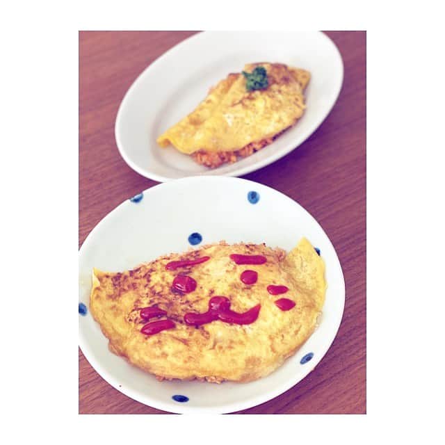 前田ゆかのインスタグラム：「😻  お昼はオムライス❗️ 娘の手作りです〜  何よりも美味しい❤︎」