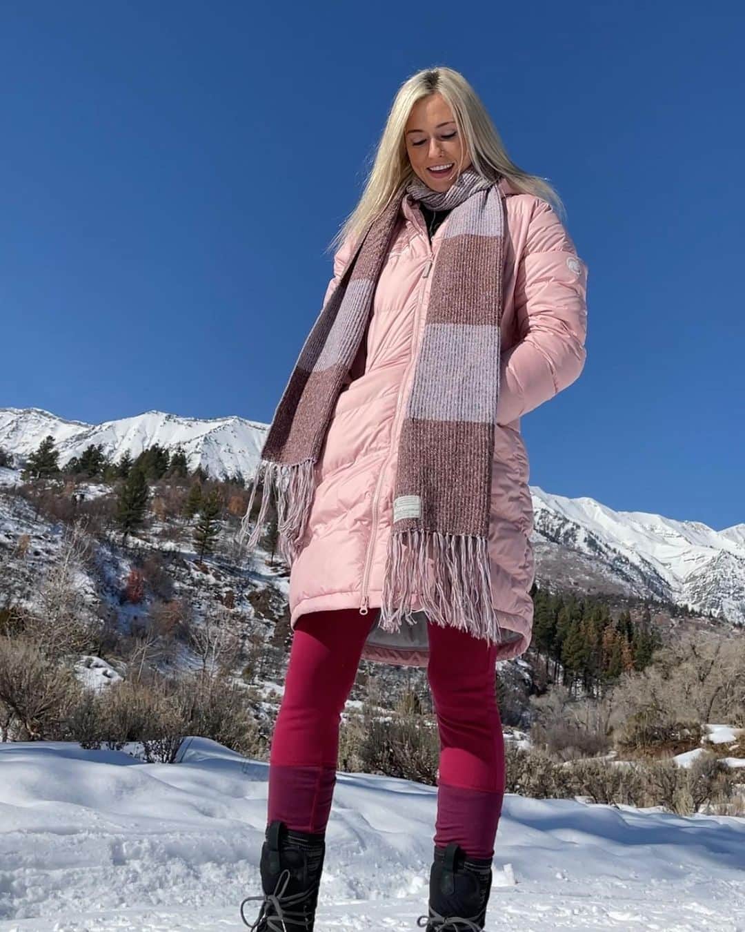 シエラ・ブレア・コイルのインスタグラム：「My Sunday adventure 🏔」