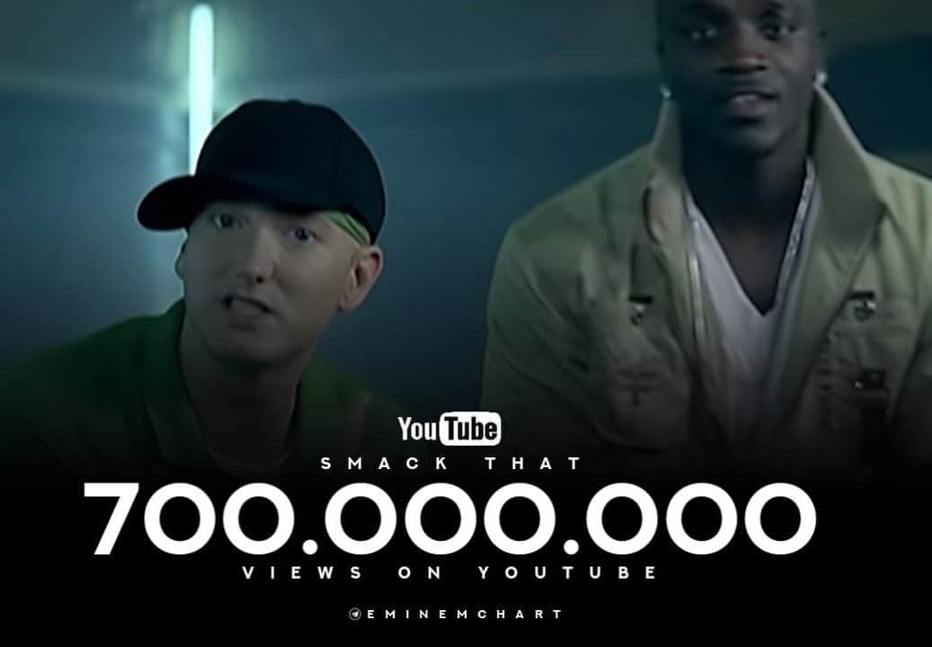 エイコンのインスタグラム：「🙏🏿🙏🏿🙏🏿 #smackthat @eminem  @akon」