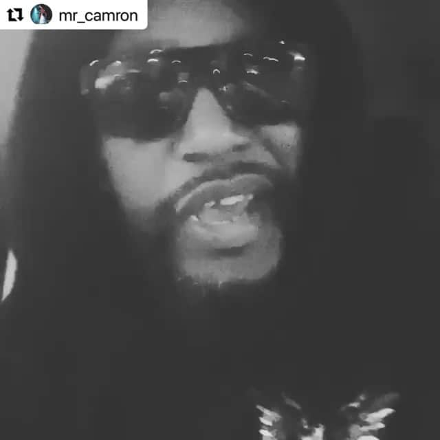 ファンクマスター・フレックスのインスタグラム：「#Repost @mr_camron with @make_repost ・・・ @funkflex u ready Niigga??! HARLEM UP NEXT!!」