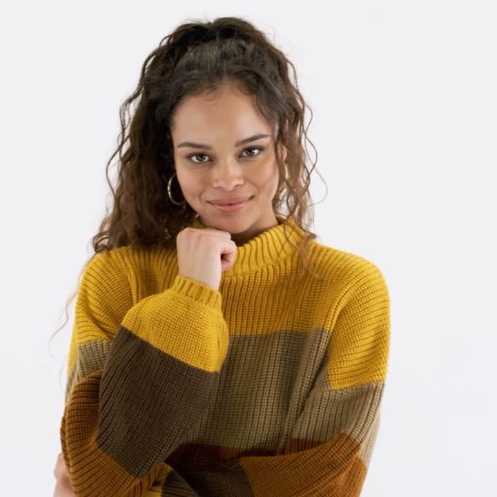 ブリクストンのインスタグラム：「Easygoing in our Madero Sweater.」