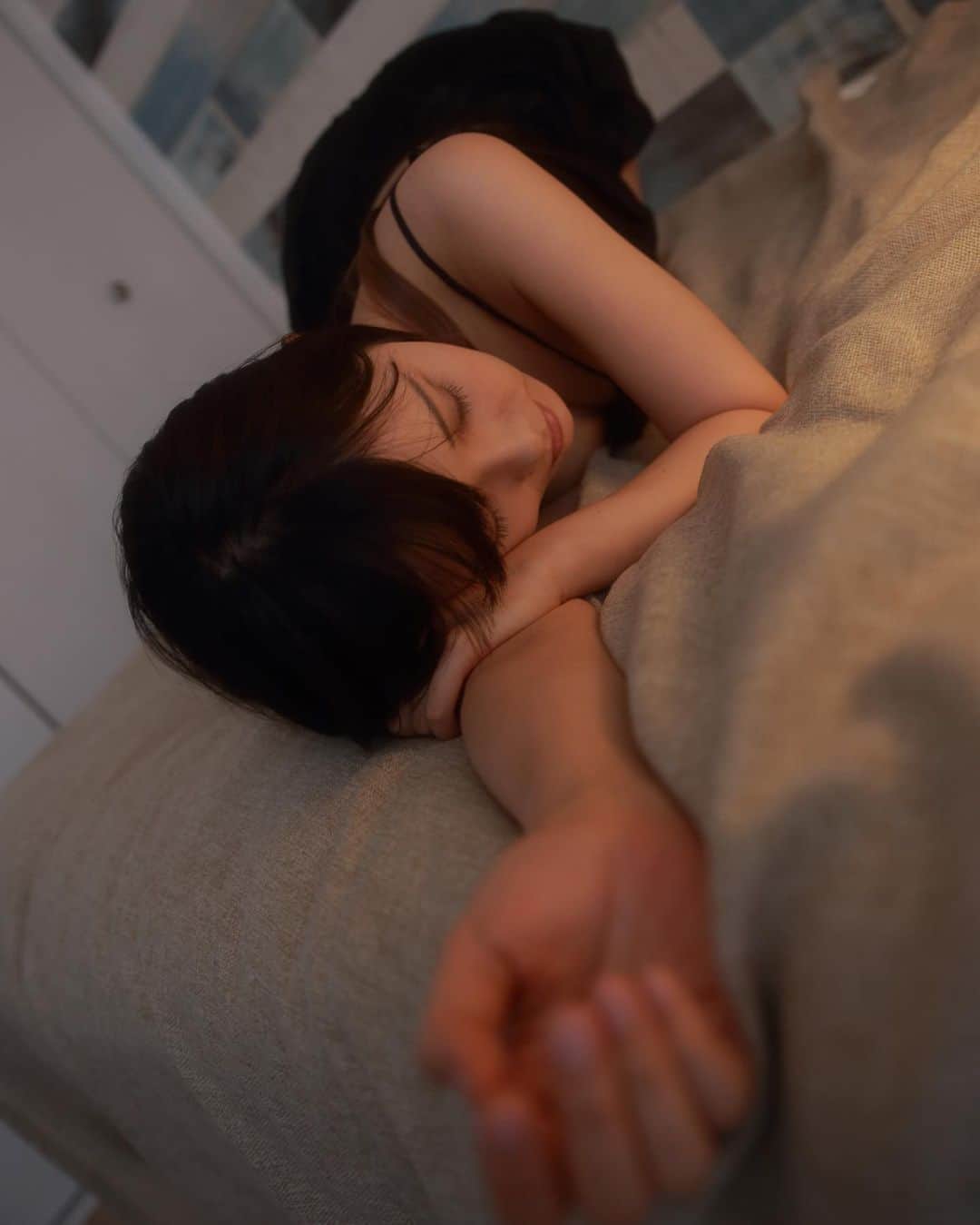 田中みかのインスタグラム：「. . . . いまがしあわせならそれでいいよ . . . . . . . . . . . . . . .  #東京カメラ部  #ファインダー越しのわたしの世界  #ファインダー越シノ私ノ世界 #カメラ好きな人と繋がりたい  #カメラマンさんと繋がりたい  #写真好きな人と繋がりたい  #写真撮ってる人と繋がりたい  #撮影会モデル #撮影 #womanphoto  #girlportrait  #cameraman  #photoshoot  #photographer  #asianbeauty  #asianmodel  #japanesegirl  #japanesewoman #グラビア#グラビアアイドル#グラビア撮影#japanesebeauty #canon #instagood #女豹#portraitmodel #portrait_shots #portraitasian」