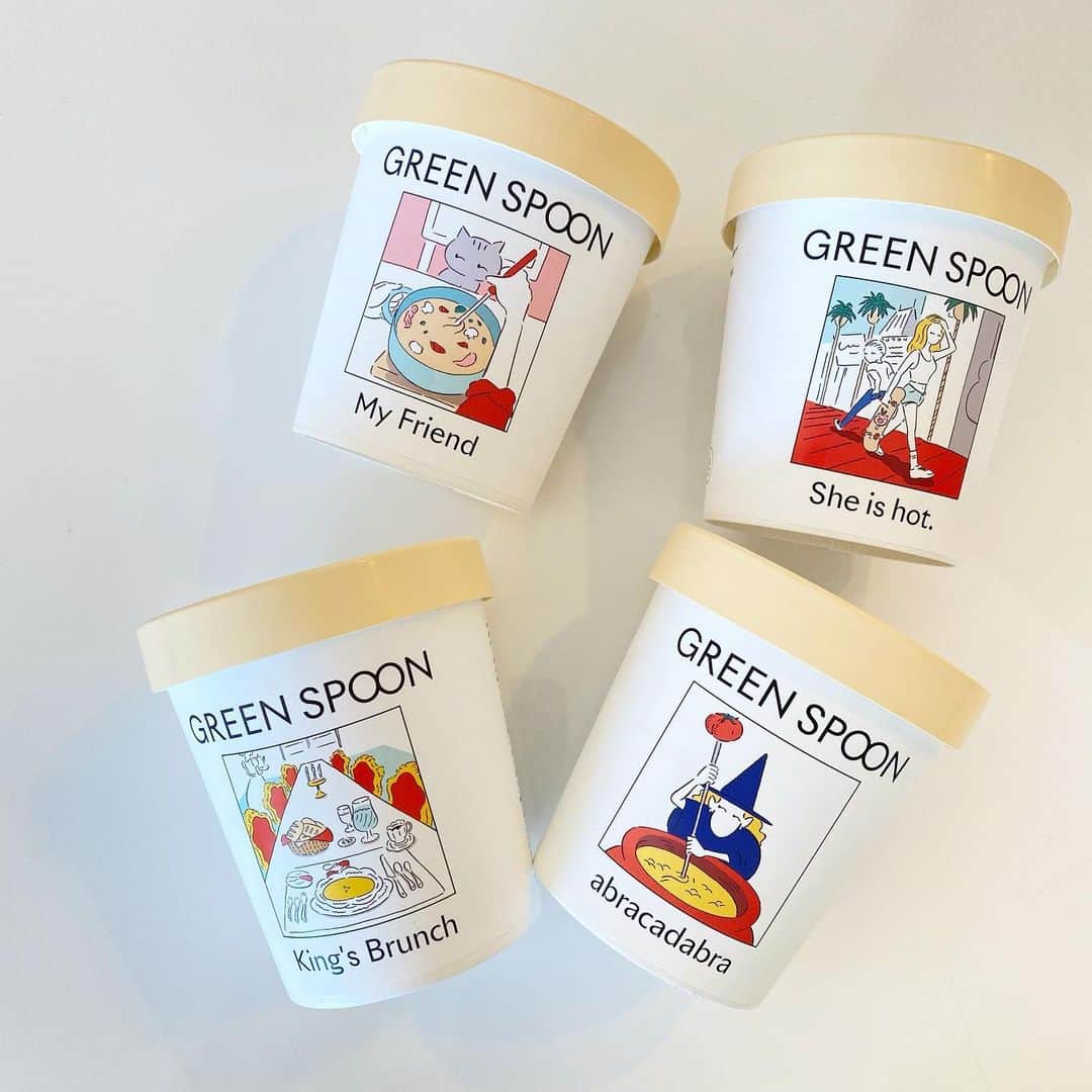 姫野れみのインスタグラム：「@greenspoonjp 様のスープ🥒 今日はどのスープにしようかなと 今摂りたい食材や組み合わせを見ながら 選ぶのも楽しい♪ カップも可愛いので朝から気分が上がります🥣🤍  #greenspoonjp #personalsoup #lunch #food #cooking #サッカー選手のごはん #アスリートフードマイスター #料理 #朝ご飯 #アスリート飯 #ランチ #おうちごはん #pr」