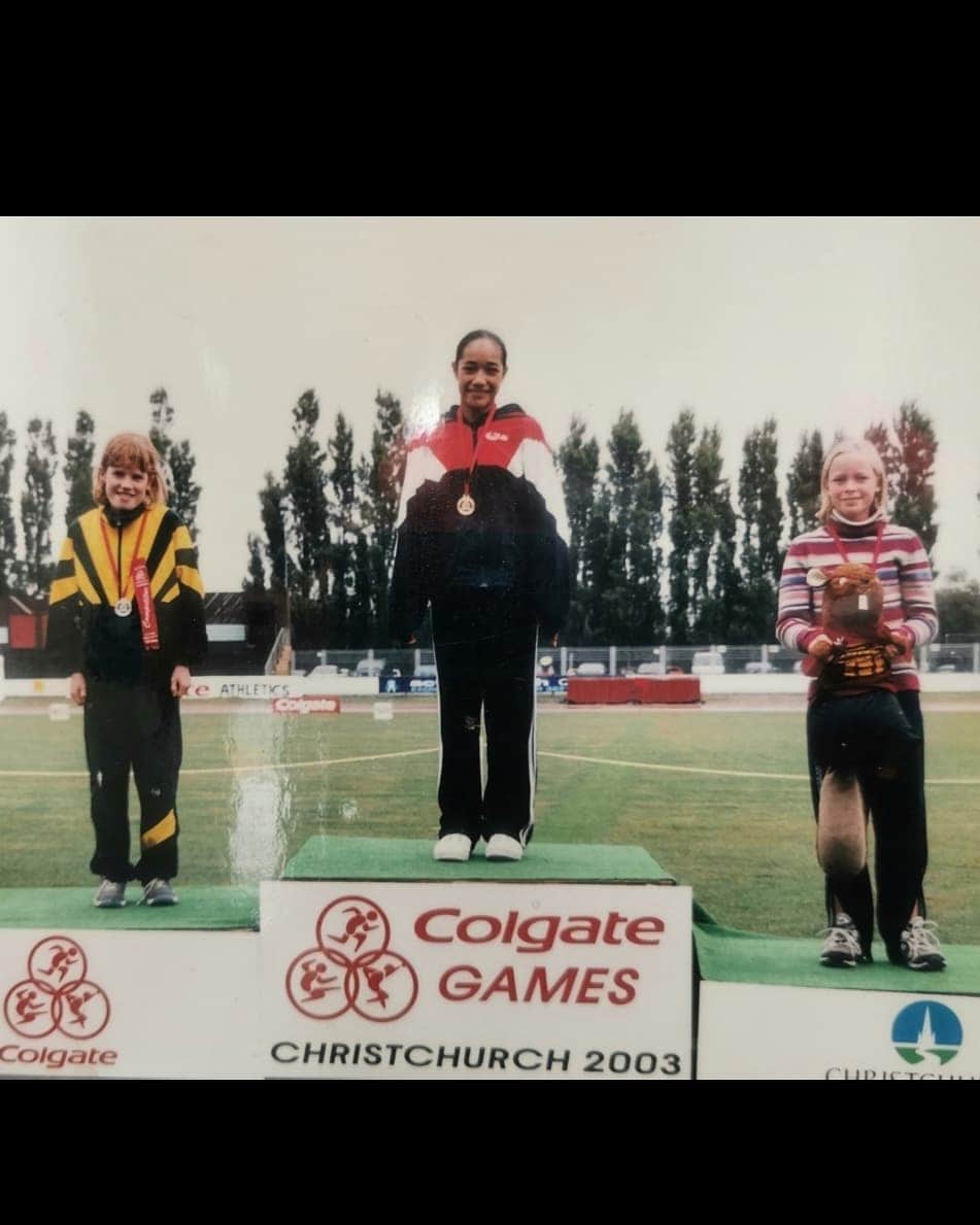 アンジェラ・ペティさんのインスタグラム写真 - (アンジェラ・ペティInstagram)「Congratulations to everyone who competed at the North Island Colgates over the weekend!   The Colgate Games are the big athletics events for New Zealand's children athletes from ages 7 - 14.   I competed at 3 Colgate Games; the 2003 South Island Games when I was 11 and both the North Island and South Island Colgates when I was 13.   At 11 years old I was:  2nd in the 400m (1.08)  3rd in the 1500m (5.34)  and 4th in the 800m (I can't remember my time).  At 13 years old I was: North Islands:  400m: 1st (1.00.20) 800m: 1st (2.21.83) 1500m: 1st (4.56.08)  South islands:  400m: 1st (59.59) 800m: 1st (2.23.22) 1500m: 1st (5.08.49)  Long jump: 3rd (4.69m)  I noticed the top 2 in the 400m, 800m and 1500m at the North Island Colgates this weekend just gone, went faster than I did at the North Island Colgates when I was 13.   Super exciting to see such strong talent coming through!   Later that season, while still 13 years old I got my times down to: 400m: 57.28 800m: 2.14.78 1500m: 4.47.93   This is for people who are interested in seeing other people's journey from junior to senior (I love seeing everyone else's).  We are all different though. I know women who are now ranked top 10 in the world over 800m who weren't even running at that age or who were not running well. We all peak, improve and have ups and downs at different ages 😊   All the best to those competing at the South Island Colgates this weekend in Nelson!!!! You've put in the hard work, now it's time to go out there and enjoy it!!」1月11日 11時00分 - angie_run800m