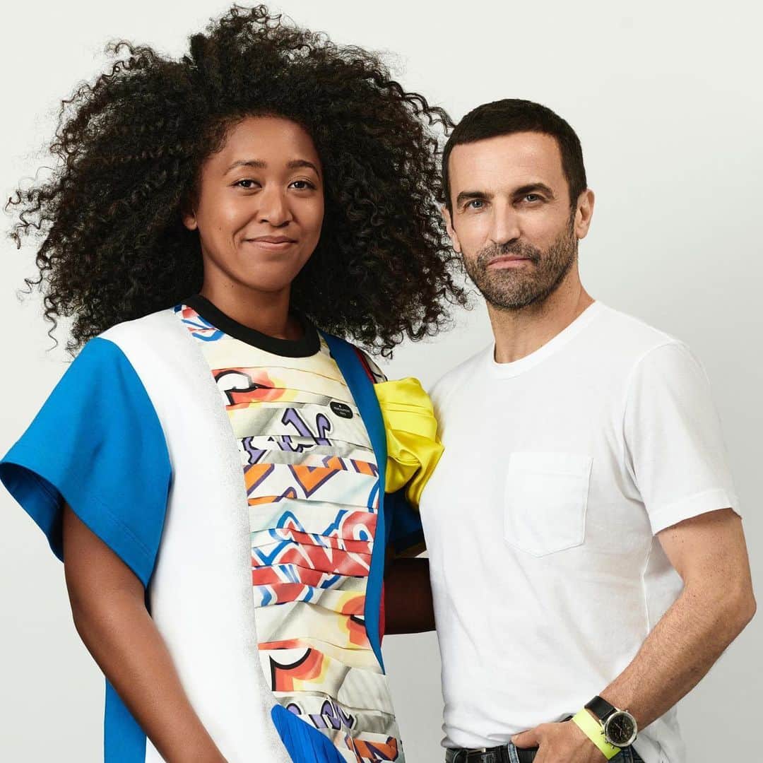 ニコラ・ジェスキエールのインスタグラム：「I am so excited to welcome @naomiosaka as a new ambassador at @louisvuitton. Naomi is an exceptional young woman who represents her generation and is a role model for everyone. Her career and convictions are inspiring and I am in awe of Naomi. She stays true to herself and doesn’t compromise on her values. I am looking forward to sharing new projects with Naomi in the year to come!」