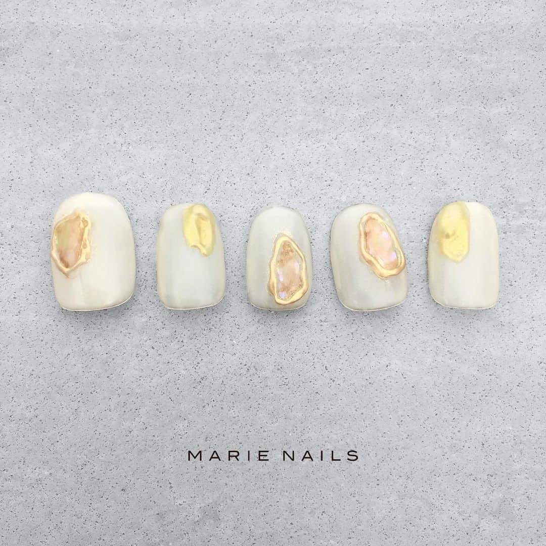 のインスタグラム：「#nailartist #nailstagram #nailsofinstagram #nailswag #nailpro #nailist #marienails #nail #nails #naildesign #nailart #fashion #trend  #gelnails #instanails #fashionista #fashionlove #nailfie #マリーネイルズ #ネイルデザイン #ネイル #ジェルネイル #ファッション #ネイルサロン #ネイリスト #お洒落さんと繋がりたい #美甲 #ネイルアート #おしゃれ #コーデ」