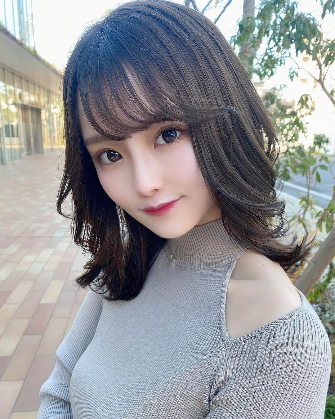 吉田恵美さんのインスタグラム写真 - (吉田恵美Instagram)「お正月太りから抜け出すために @smooth_smoothie.jp さんのスムージーを飲んでます🥕  野菜や果物がパックになっているので 切る手間もなくて楽ちんです🎶  購入者はみんなスムーザーがついてくるの！  キャンペーンコード "kaki38"で初回500円オフになります✨  運動と食事で痩せよ〜😸  #スムージー #スムージーダイエット」1月11日 21時23分 - _yoshida_megumi