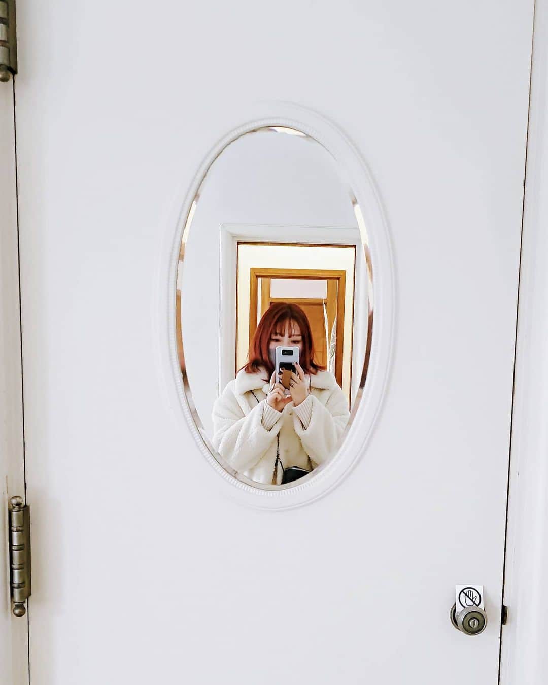貴愛kwiae Officialのインスタグラム：「今年も行ける範囲で 見たいものを見て 行きたいところに行きたい。 朝自転車で大ゴケした後に すぐさま厄祓いしました 大厄のこの年を 無事乗り越えますとも🔥🔥🔥 * 今月、来月がんばろうっと。 * * * * * #teienartmuseum #生命の庭 #white #東京都庭園美術館 #me #photo #selfie #shine #style #pic」