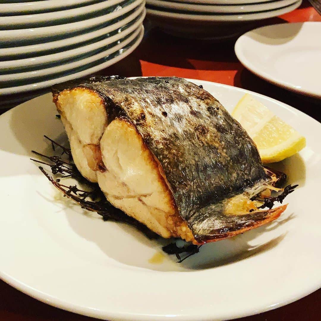 志摩有子さんのインスタグラム写真 - (志摩有子Instagram)「17時半スタートでオルランド初め。 新鮮な野菜や魚介を直球で仕上げたシンプルでストレートな料理がお正月明けの胃袋に染み渡る。人見知りシェフ、今年もどうぞよろしくお願いします。  #オルランド #テイクアウト復活」1月11日 21時59分 - ariko418