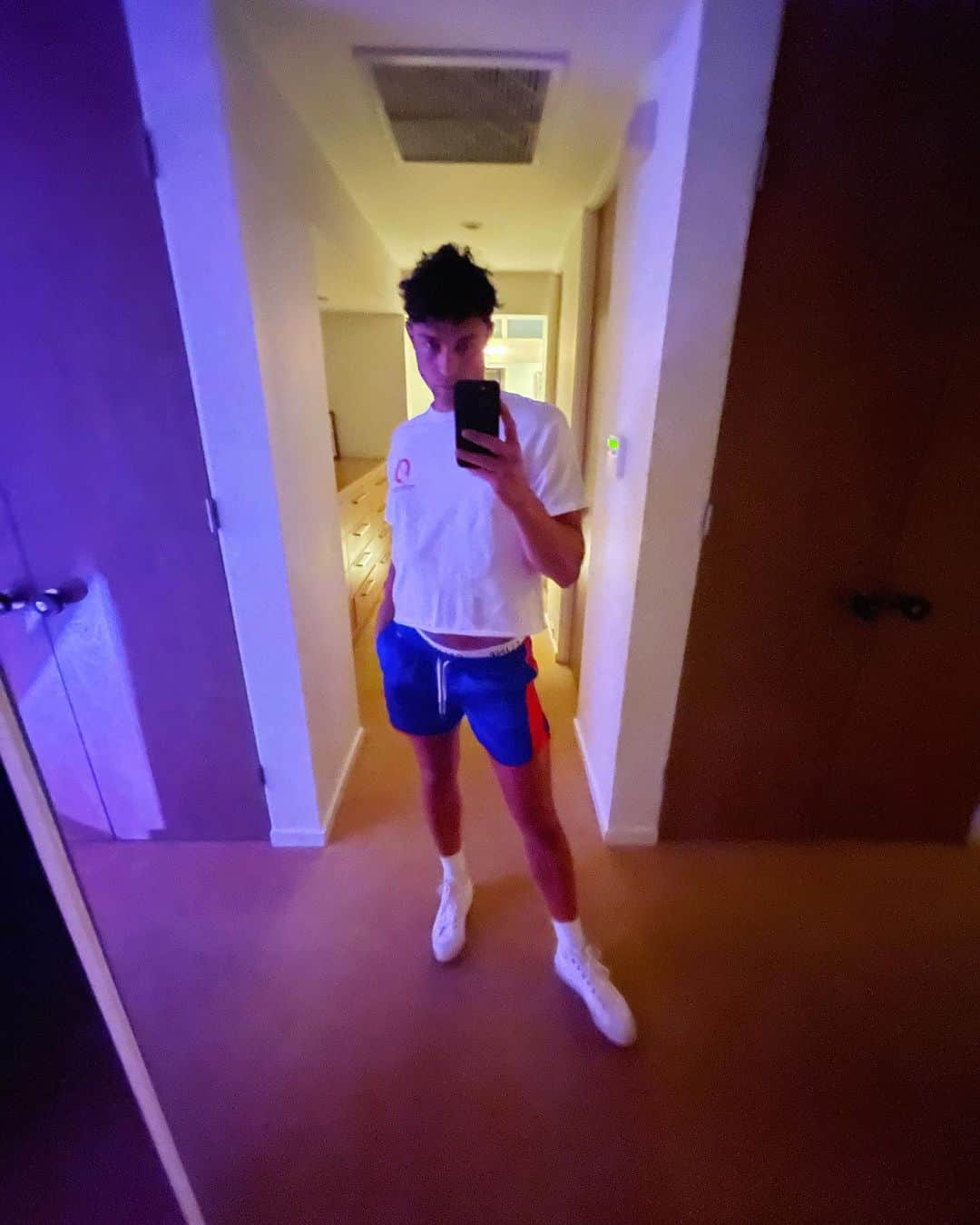 マイルズ・マクミランのインスタグラム：「🫀」