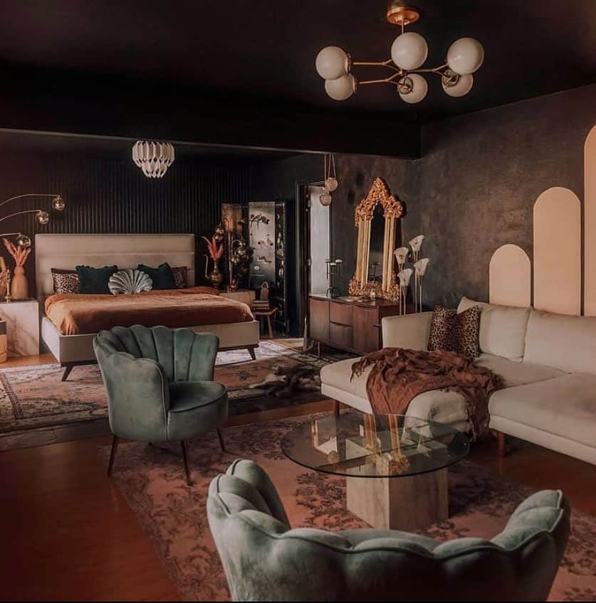 のインスタグラム：「There’s something so soothing about this moody, glamorous design — we’d love to spend a #SelfCareSunday cozied up here with a cup of tea and roaring fire ✨  Wishing you a restful sleep tonight and a wonderful start to your week. 🤍  Stunning photo by @arianna_danielson」