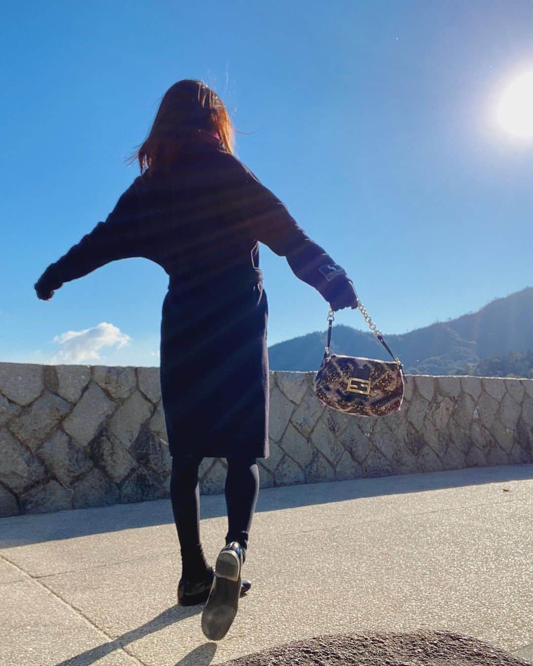 松岡李那さんのインスタグラム写真 - (松岡李那Instagram)「❤️🌞🌊✨」1月11日 13時33分 - linahxoxo
