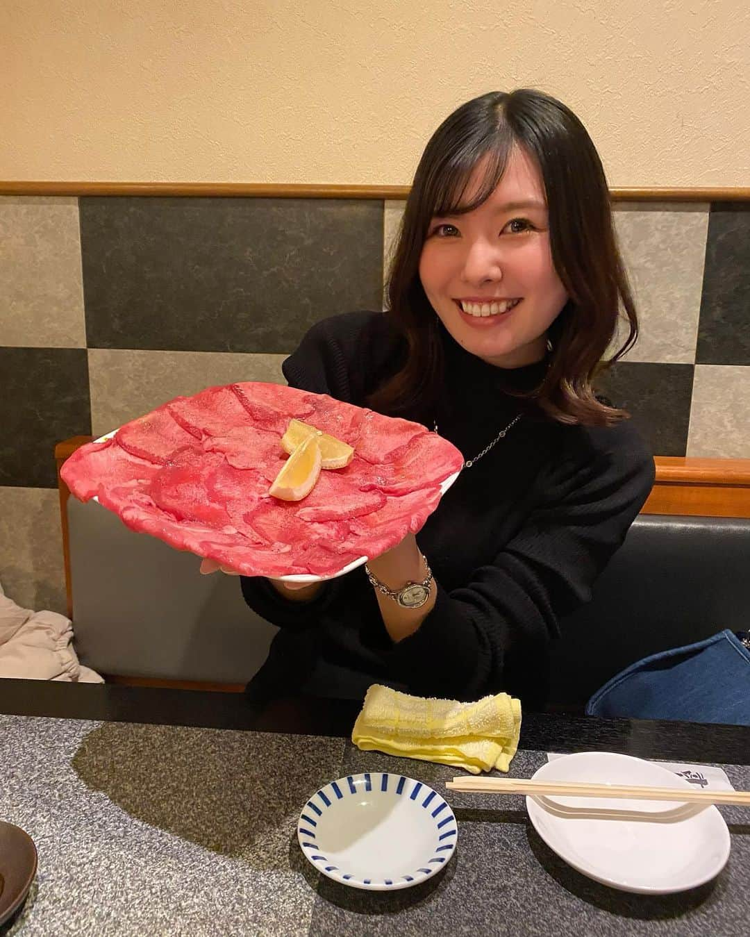 YOUKORINさんのインスタグラム写真 - (YOUKORINInstagram)「丑年なので牛をいっぱい食べたいです🐮#丑年#🐮#焼肉#焼肉しか勝たん#牛肉#生タン#タン#美味しくて震える#食べる早さピカイチ#肉食#米より肉#謹賀新年#肉初め2021#なんでも初めたがる#新年あるある#そろそろダイエット#考えなあかんな#辛い#いつ痩せるの#脂肪貯金」1月11日 14時01分 - xxy0uc0riinxx