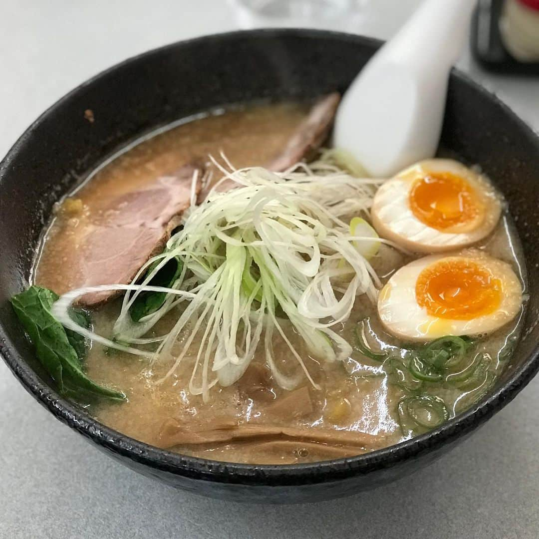 里田まいさんのインスタグラム写真 - (里田まいInstagram)「大好きなゆげやのラーメン🤤🤤🤤」1月11日 14時03分 - maisatoda_official