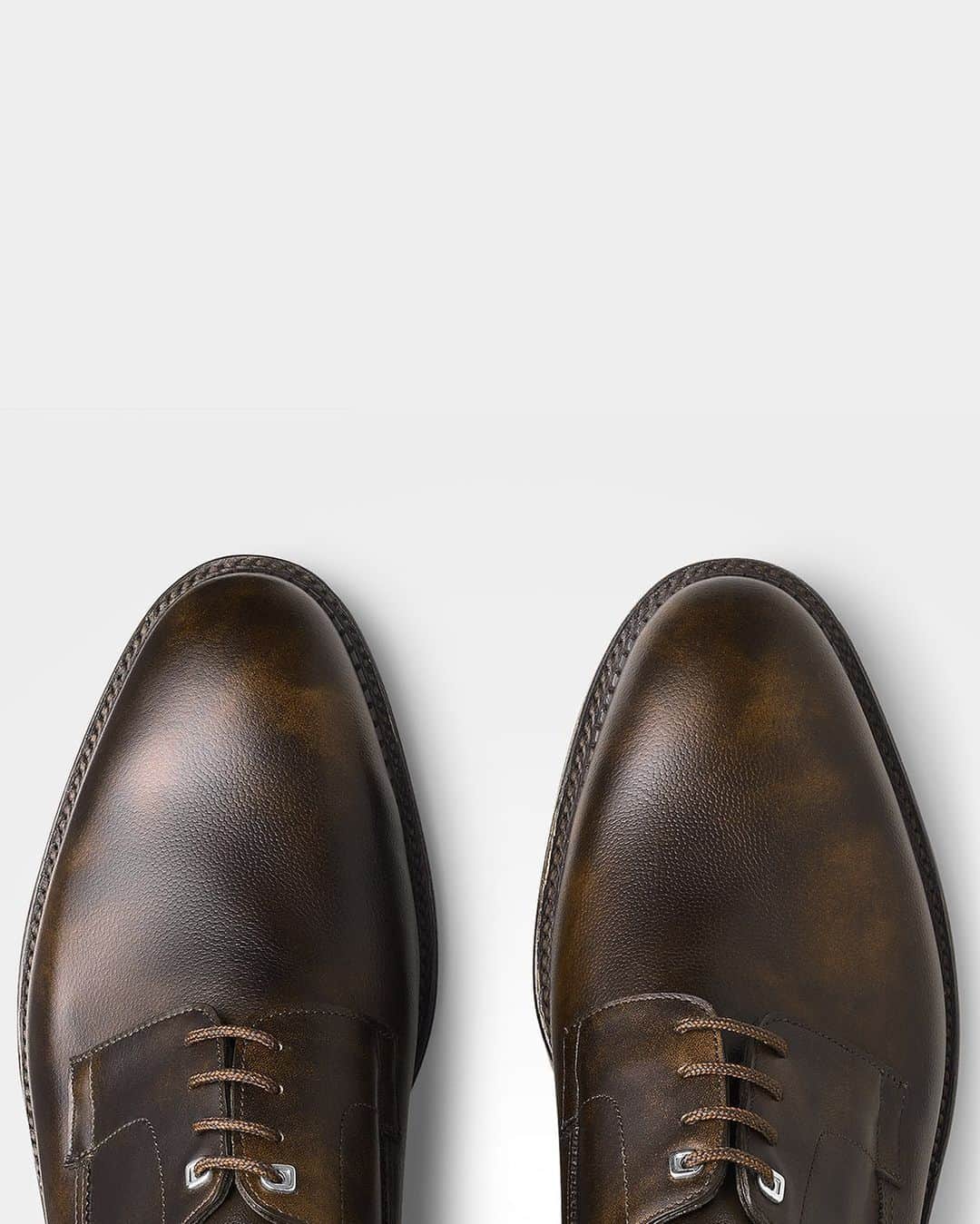ジョンロブのインスタグラム：「A four eyelet derby, Croft is a modern take on the Balmoral shoe featuring an almond toe and a strong profile.  . #johnlobb」