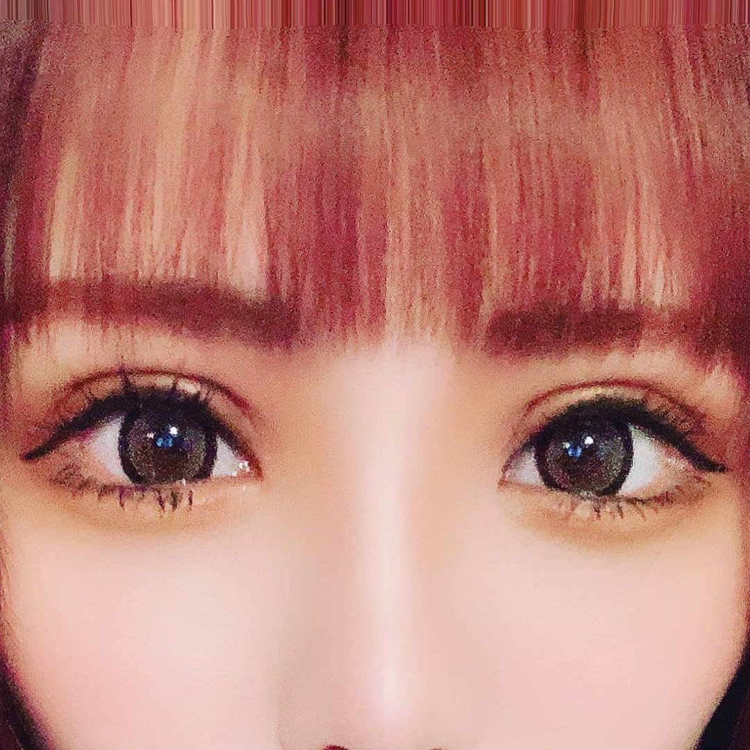 咲月朱音さんのインスタグラム写真 - (咲月朱音Instagram)「抜糸おわってやっとメイクできたよ(৹ᵒ̴̶̷᷄ωᵒ̴̶̷᷅৹)  #全切開#眼瞼下垂#整形#ダウンタイム#ヒアルロン酸 #カラコン#メイク#マツエク#美容#キャバクラ#キャバ嬢」1月11日 14時34分 - akanesakazuki