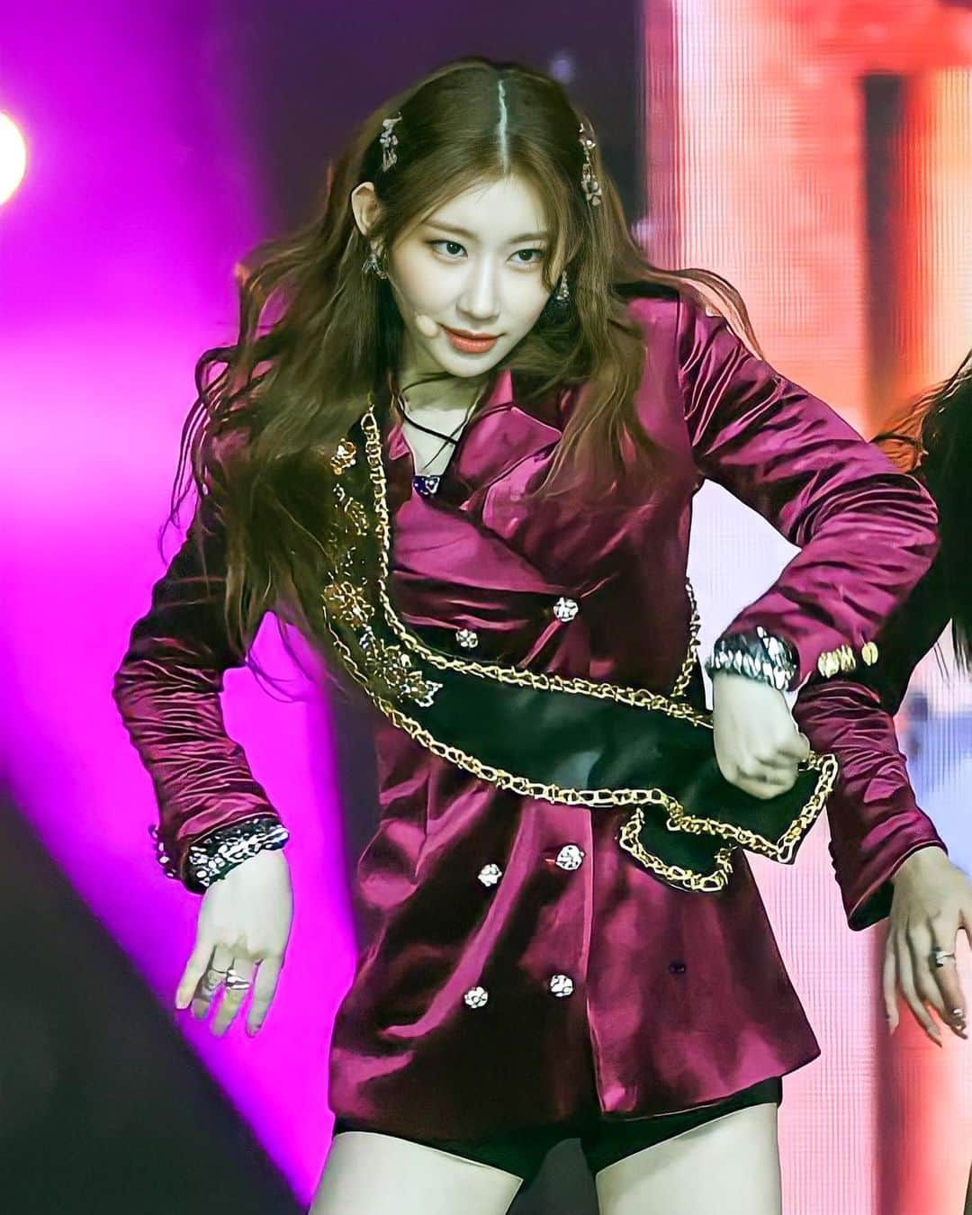 チェリョンのインスタグラム：「she's unstoppable 🥵🔥」
