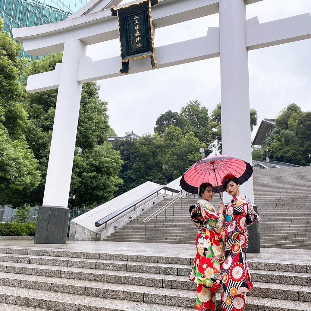 小林歌穂のインスタグラム：「莉子ちゃんと！！！﻿ ﻿ ﻿ #かほりこ#新成人#振袖#あはは」