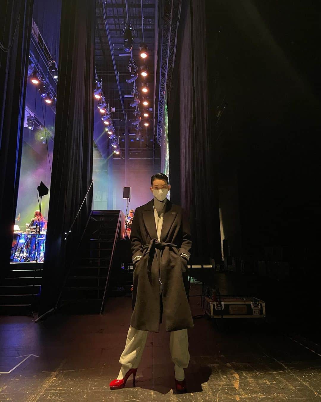 チョ・グォン さんのインスタグラム写真 - (チョ・グォン Instagram)「JAMIE JO 👠 rehearsal. #한국뮤지컬어워즈  @kmusicalawards」1月11日 16時28分 - kwon_jo