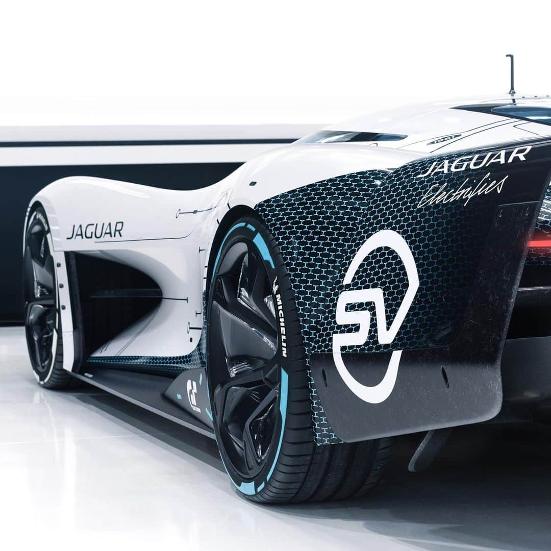 Jaguarさんのインスタグラム写真 - (JaguarInstagram)「Introducing the #JaguarVisionGTSV - the ultimate all-electric gaming endurance racer. Engineered by @JaguarSV for @TheGranTurismo, the GT SV is a full-scale model showcasing the most radical interpretation yet of a #Jaguar race car.   #JaguarElectrifies #SVO #JaguarRacing #GTSport #GranTurismo #RaceAtHome #Racing #Gaming #Playstation #Sony #ElectricCars #SuperCar #HyperCar #CarsofInstagram」1月11日 22時17分 - jaguar