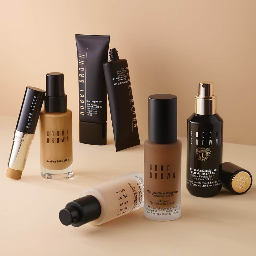 ボビイ・ブラウンさんのインスタグラム写真 - (ボビイ・ブラウンInstagram)「BOBBI BROWN FOUNDATION  あなたの求める仕上がりを叶えるファンデーションがきっと見つかります☺  季節や肌コンディションに合わせた、ファンデーションの見直しがおすすめです！  #BobbiBrown #ボビイブラウン  #IntensiveSkinSerumFoundation #SkinLongWearWeightlessFoudation #SkinLongWearFluidPowderFoundation #SkinFoundation #SkinFoundationStick #インテンシブスキンセラムファンデーション #スキンファンデーション #スキンロングウェアフルイドパウダーファンデーション #foundation #basemakeup #ファンデーション #ベースメイク」1月11日 17時00分 - bobbibrownjapan