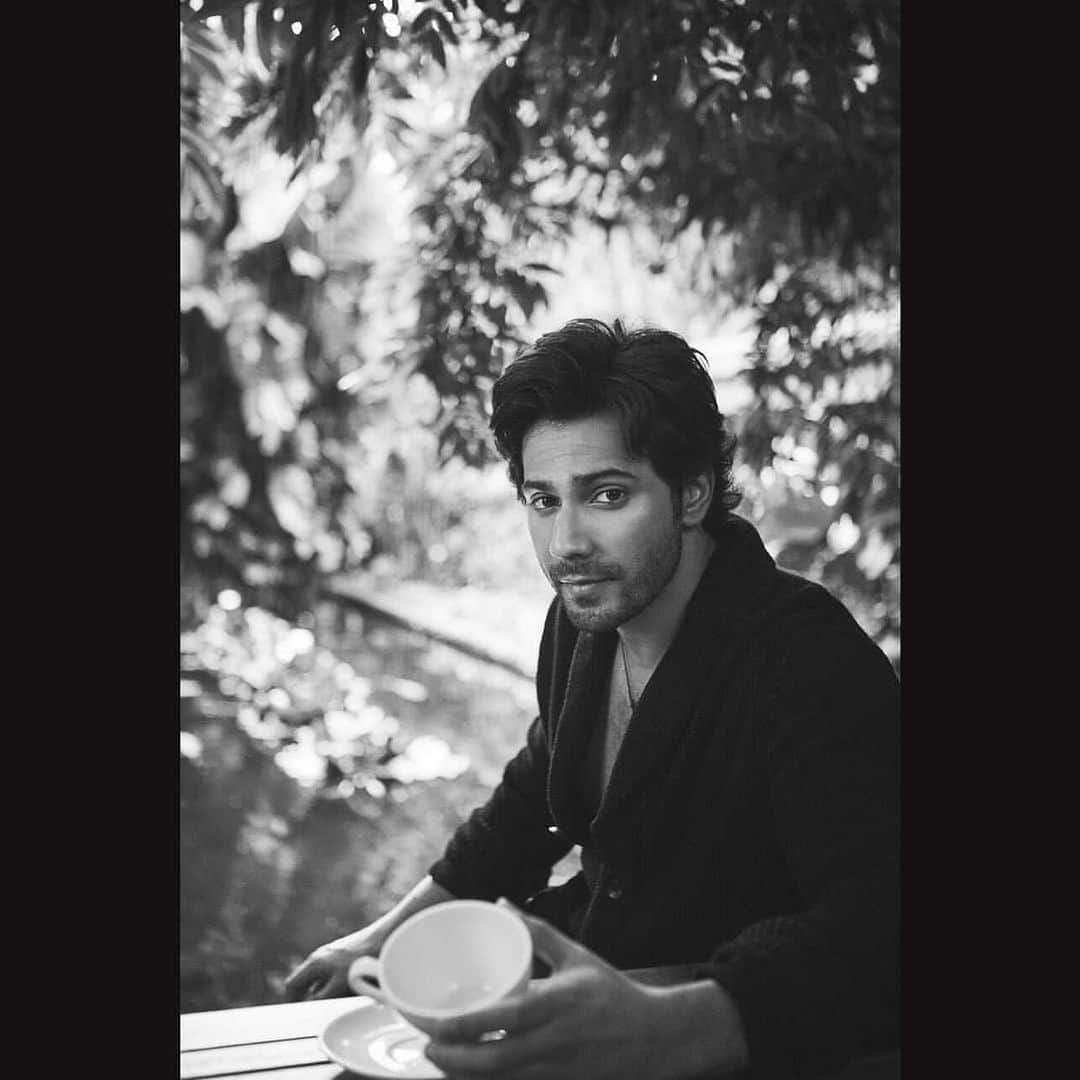 Varun Dhawanさんのインスタグラム写真 - (Varun DhawanInstagram)「Life isn’t always black & white」1月11日 17時01分 - varundvn