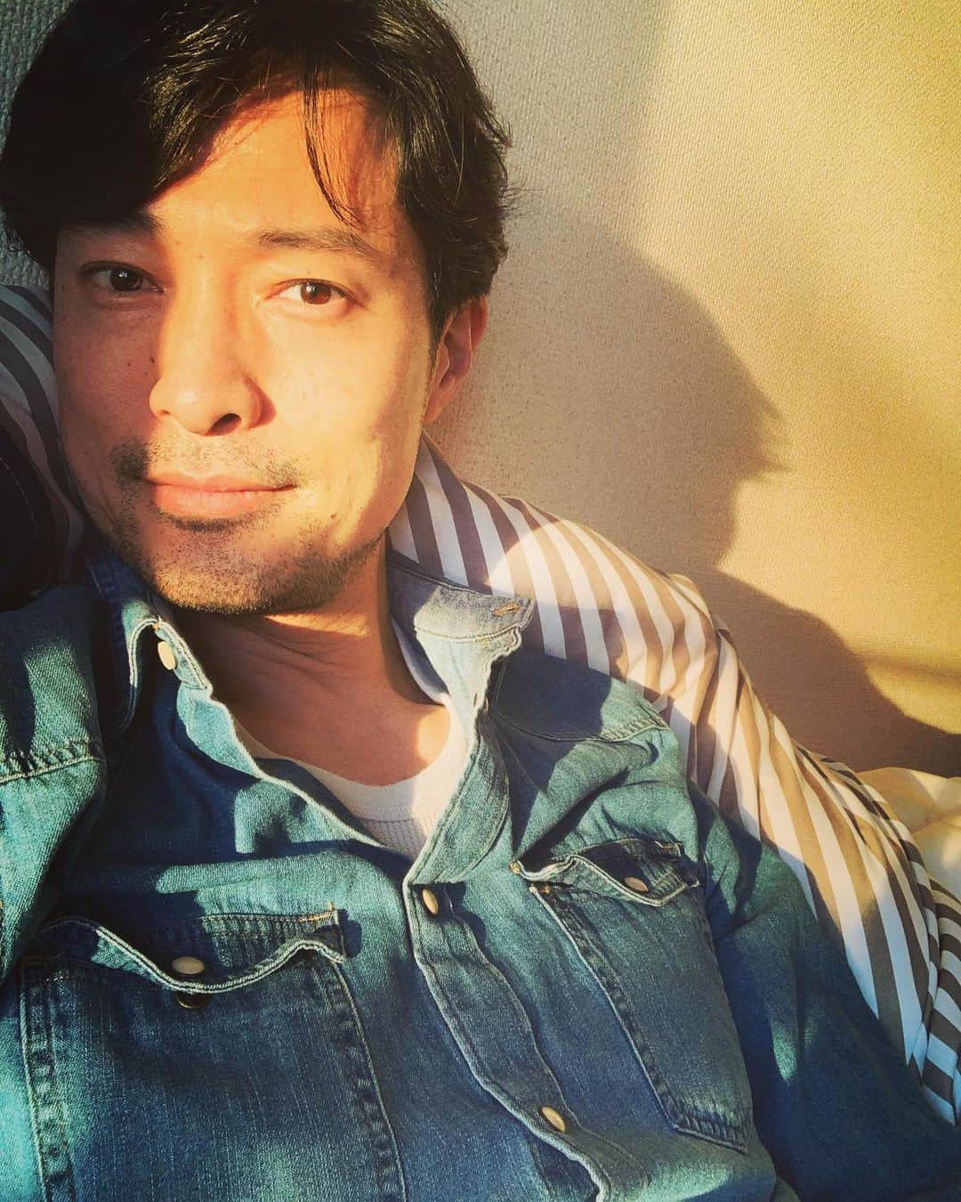 前川泰之さんのインスタグラム写真 - (前川泰之Instagram)「毎日夕日が心地良い✨✨ 皆さん、今日も一日お疲れ様でした^_^  #コロナに負けるな　#今日も一日お疲れ様でした」1月11日 17時03分 - maekawa_yasuyuki_official