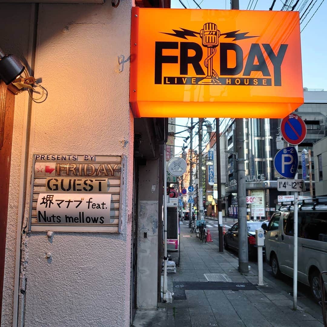 吉岡奈々子さんのインスタグラム写真 - (吉岡奈々子Instagram)「昨日は、こんな早い時間から… #横浜#長者町 #friday #yokohama#live #ライブ #ナッツメローズ」1月11日 17時03分 - nanakoyoshioka