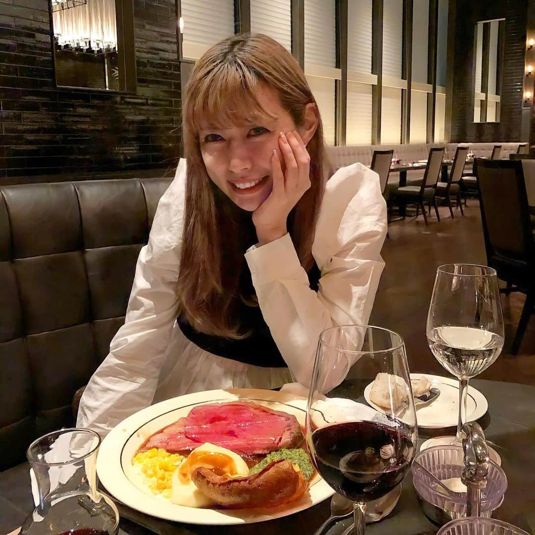 ちほのインスタグラム：「にくしょくじゅう🦖ぴぎゃあ 生魚は今年も克服できなそう コーヒーはラテ飲めるようになった」