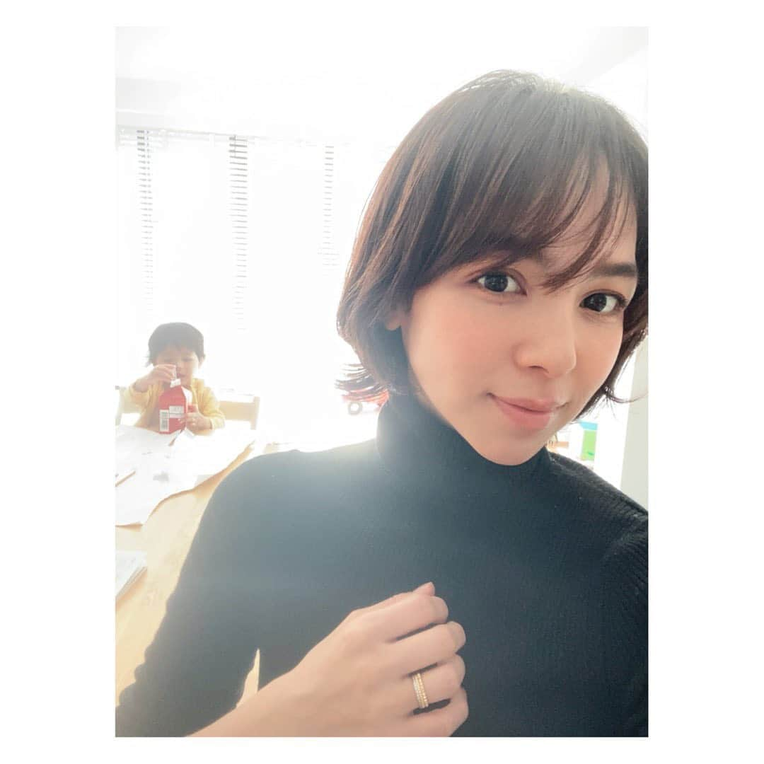 鈴木サチさんのインスタグラム写真 - (鈴木サチInstagram)「. 私も伸びた髪の毛を @yanagihara_hiroki  さんにカットして整えてもらいました！ . ありがとうございます😊 . #ママ #ママモデル #ヘアカット #soie #」1月11日 17時29分 - sachi_suzuki