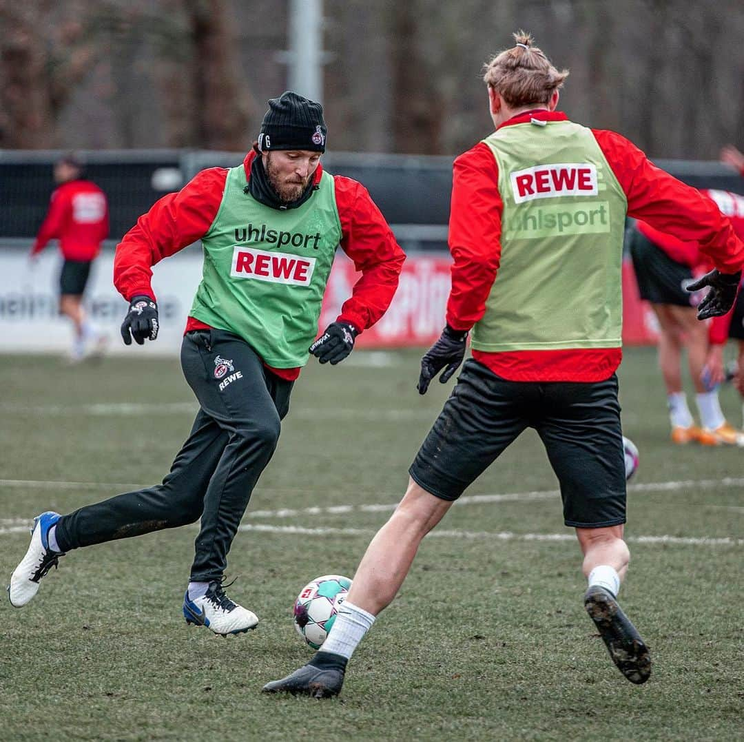 マルコ・ヘーガーさんのインスタグラム写真 - (マルコ・ヘーガーInstagram)「Don‘t stop @fckoeln ☝🏻 Fight 💪🏻 Believe 🙌🏻 And go on 👍🏼 . #dontstop #believe #together #team #fight #effzeh #köln #beblessed #fc #positivevibes #proud #home #cologne #liebedeinestadt #mh6」1月11日 17時44分 - marco_hoeger