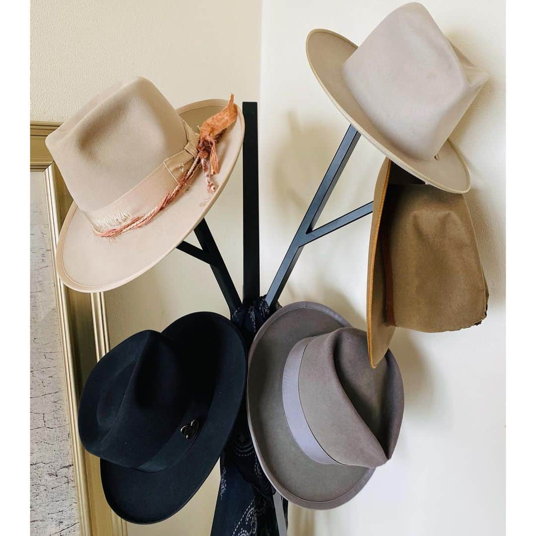 今井翼さんのインスタグラム写真 - (今井翼Instagram)「STETSON  眺めてるだけでワクワク  #stetson #アメリカンハット  #風合い #素材 #製法 #仕立て #職人技 #愛着 #stetsonjapan  #stetson今井」1月11日 17時59分 - tsubasaimai_official