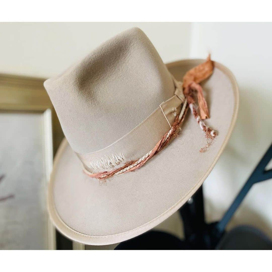 今井翼さんのインスタグラム写真 - (今井翼Instagram)「STETSON  眺めてるだけでワクワク  #stetson #アメリカンハット  #風合い #素材 #製法 #仕立て #職人技 #愛着 #stetsonjapan  #stetson今井」1月11日 17時59分 - tsubasaimai_official