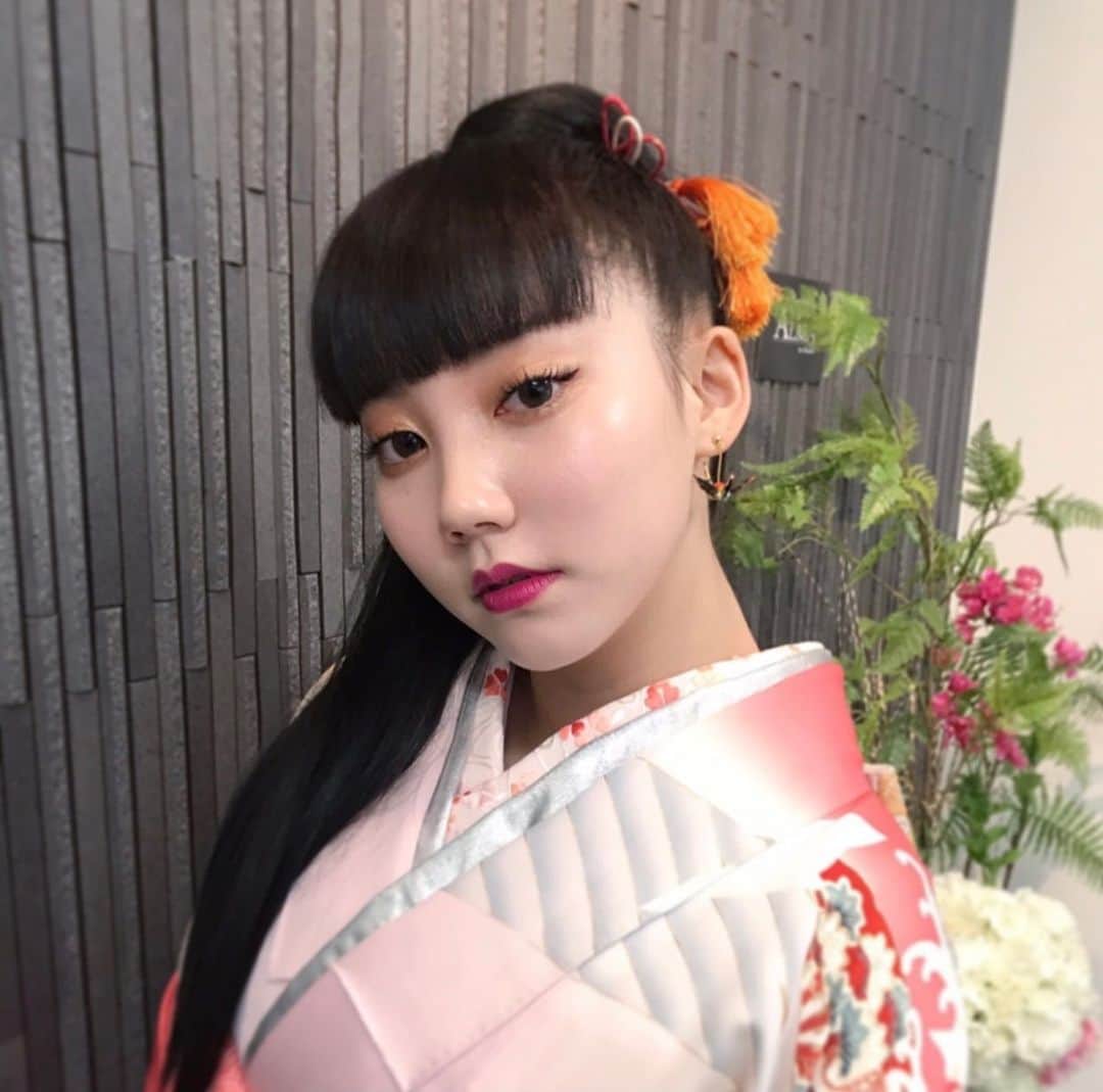 のインスタグラム：「新成人の皆さんおめでとうございます🎊 もう3年前だと思うと驚きです」