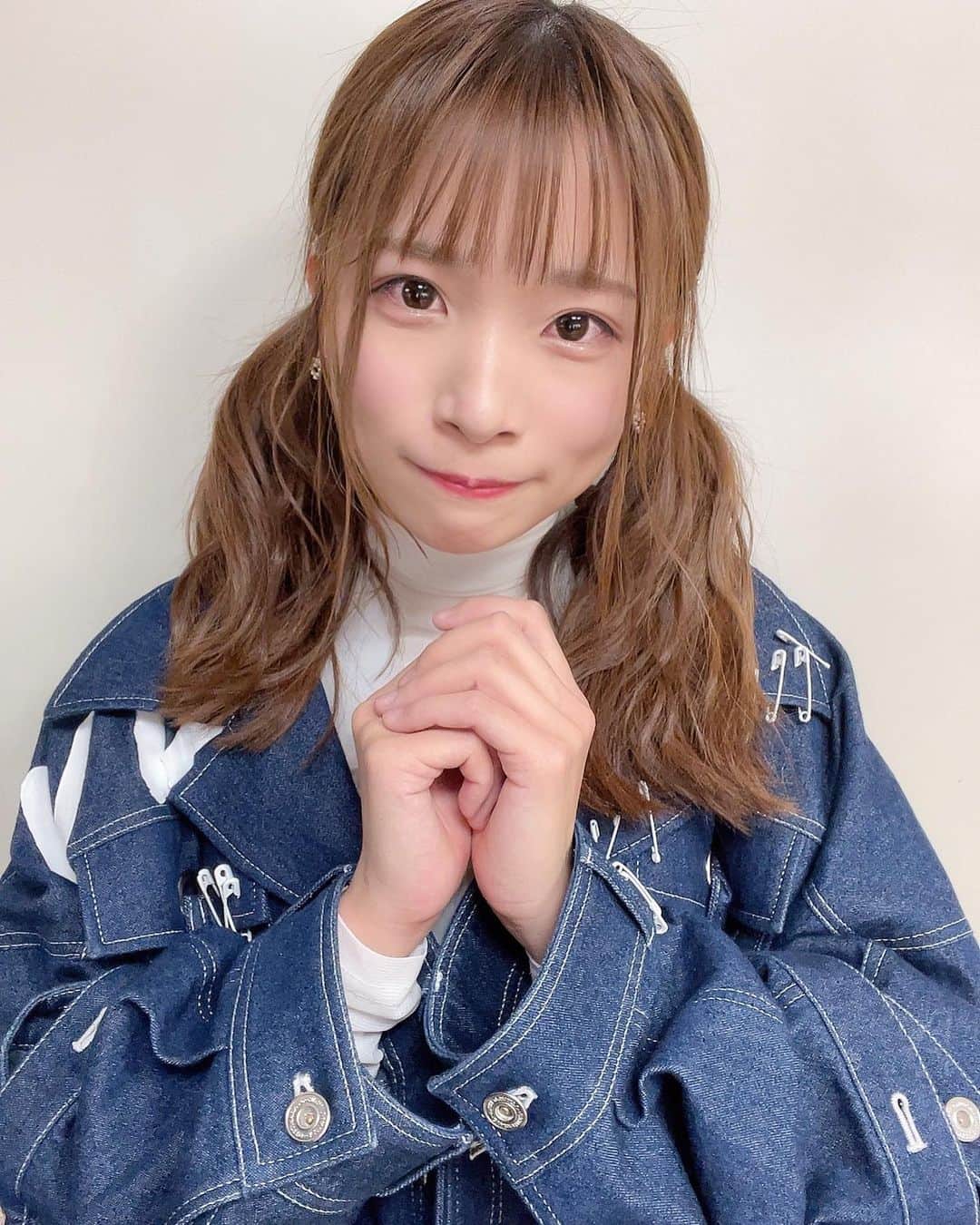 高橋みのりのインスタグラム：「衣装を着れる喜び🥳  #ラストアイドル #高橋みのり #ツインテール #ツインテールアレンジ」