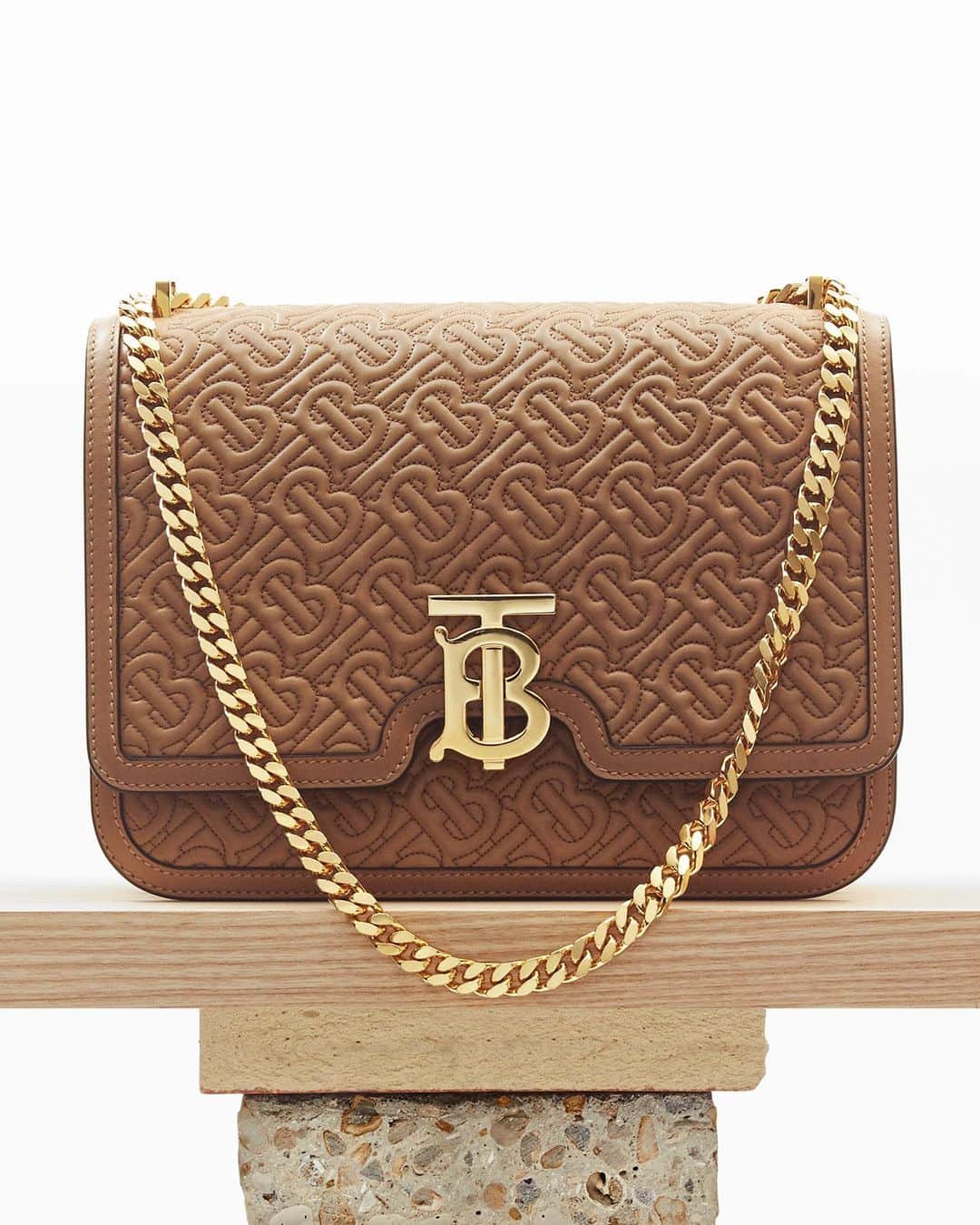 Burberryのインスタグラム