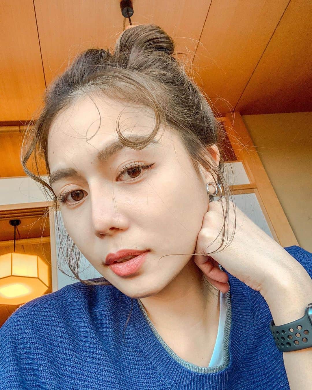 西田美保のインスタグラム：「Mood 💙」