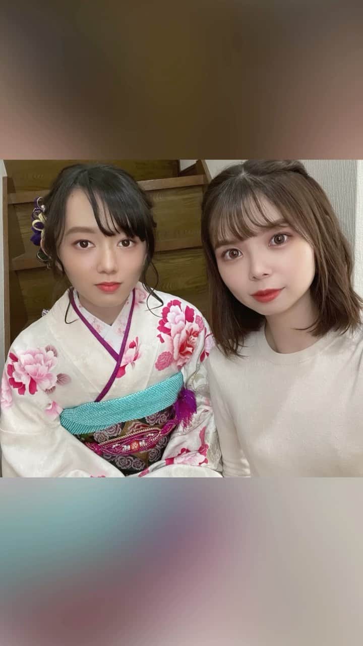 のインスタグラム：「ご成人おめでとうございます🌸 : 似てない姉妹ですが、 妹は可愛らしいです👼🏻 : : #成人式 #20歳 #祝成人 #着物 #和服 #おさがり」