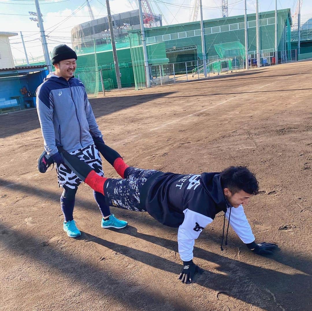 薮田和樹のインスタグラム：「. 広島に戻ってからの数日はゆうちゃんと(^^) ヤスもゆうちゃんもありがとう🙇‍♂️ #なつかしのメニュー #手押し車 #亜細亜」