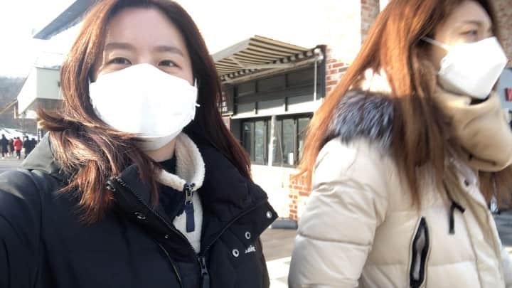 チャ・ミンジのインスタグラム：「작년에 급 놀러가서 재미있었는데... 빨리 코로나가 끝나고 자유롭게 여행 갈수있는 그날이 오길...🙏🙏  추억팔이겸 언니 생일 축하합니다!!!!!! #하배우탄신일#생일축하합니다#쿄쿄쿄」