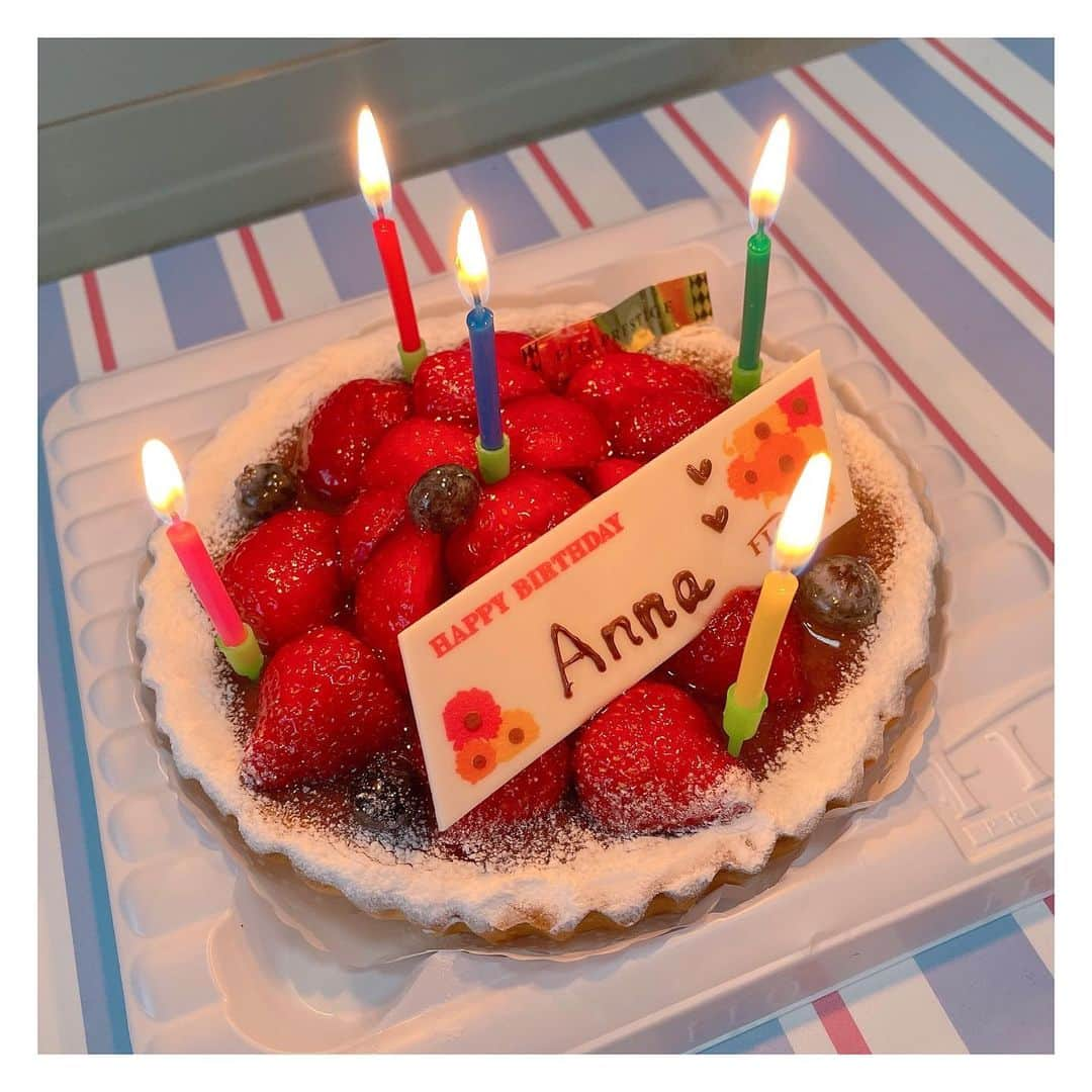 松永杏奈のインスタグラム：「🍓🎂💓 . . 葵ありがとう🥺 #floprestige」