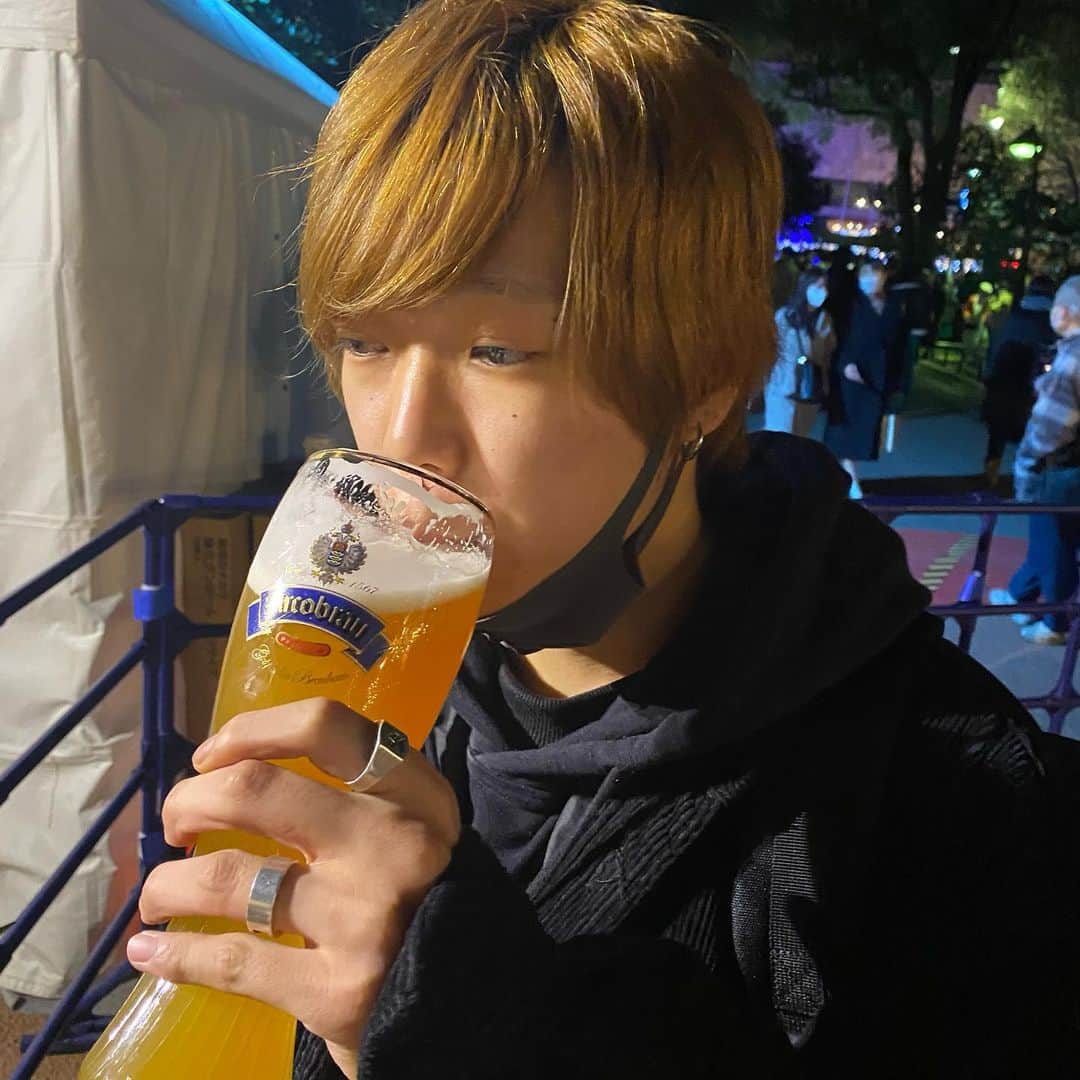 きんふんぱーりーのインスタグラム：「ビールしか勝たん  #酒 #ビール」