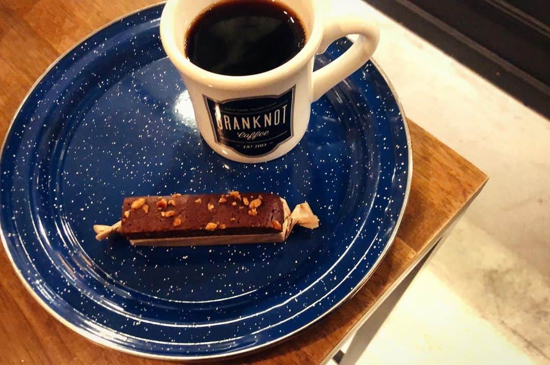 近藤夏奈さんのインスタグラム写真 - (近藤夏奈Instagram)「﻿ ﻿ 香りと雰囲気が最高でした🌿☕️﻿ @granknotcoffee  .﻿ .﻿ ﻿ ﻿ #granknotcoffee #時差投稿  ﻿ ﻿ ﻿ ﻿ ﻿ ﻿ ﻿」1月11日 20時29分 - kana_kondo_official_