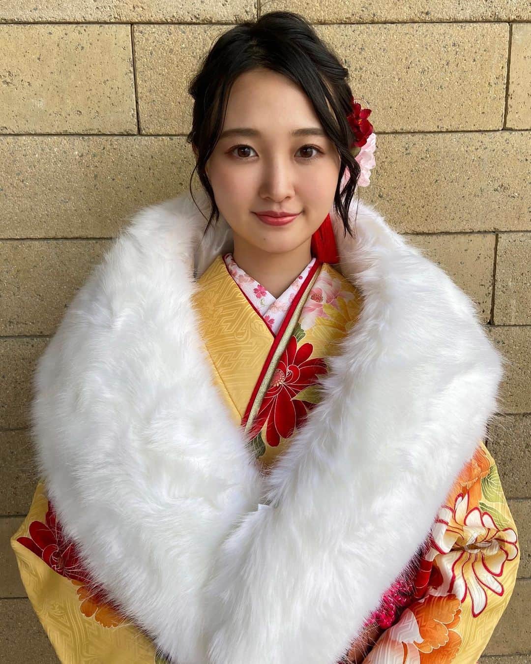 前川歌音のインスタグラム：「お祝いメッセージありがとうございます  成人ってビッグイベントのように構えていましたが、わりとサラッと来るもんなんですね。  成人した前川歌音もよろしくお願い致します。」