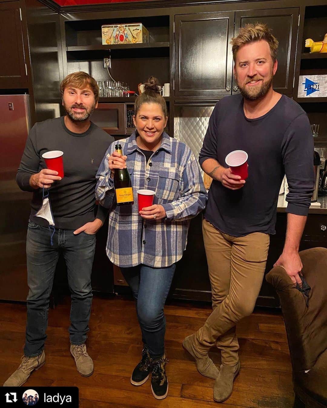 のインスタグラム：「🥂🥂🥂 #Repost @ladya Raisin’ plastic cups to our incredible fans & friends at Country Radio for making “Champagne Night” our 11th #1 🍾 Thank you @madelinemerlo for bringing this fun idea to @nbcsongland and @esterdean @ryantedder @shanemcanally for all your creative direction & craft along the way!」