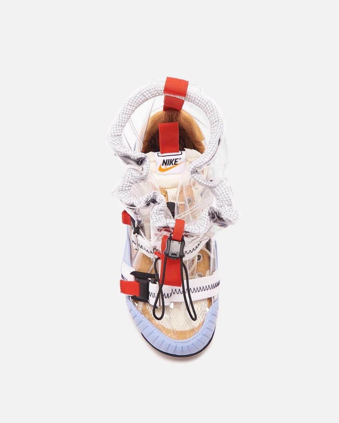 Nice Kicksさんのインスタグラム写真 - (Nice KicksInstagram)「@arab_lincoln and @madebyalex retooled the upper on the Tom Sachs Overshoe with a clear PVC to create this one-of-one reimagined Mars Yard Overshoe 1.5 🔥🔥🔥」1月12日 6時51分 - nicekicks